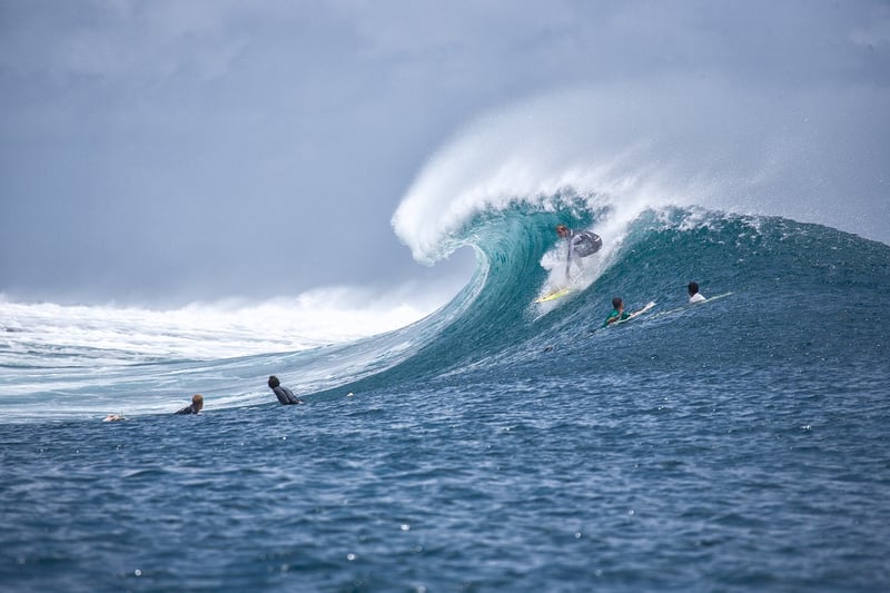 surfing